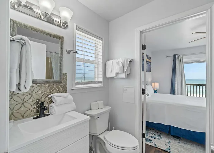 Oceanfront Oasis- Beachfront With Spacious Waterfront Deck & Ac Gulf Shores